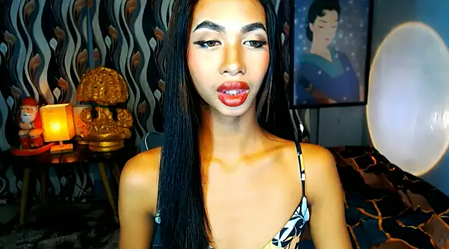 Snapshot of PrettyLatiina chatting on 12-11-24, 05:37 PrettyLatiina online show from 12-11-24, 05:37