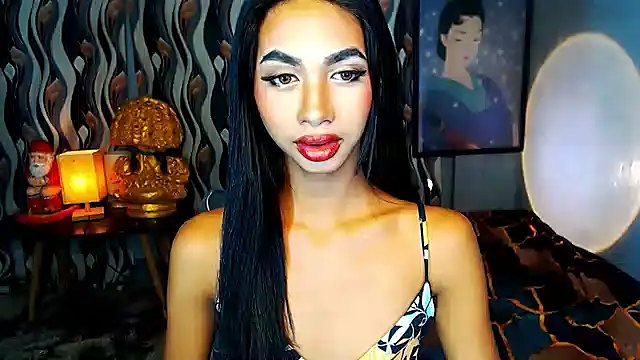 Snapshot of PrettyLatiina chatting on 12-16-24, 09:31 PrettyLatiina online show from 12-16-24, 09:31