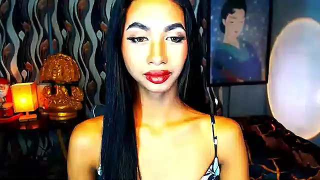 Snapshot of PrettyLatiina chatting on 12-19-24, 02:13 PrettyLatiina online show from 12-19-24, 02:13