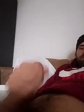 Snapshot of kevcore96 chatting on 02-15-25, 02:44 kevcore96 online show from 02-15-25, 02:44