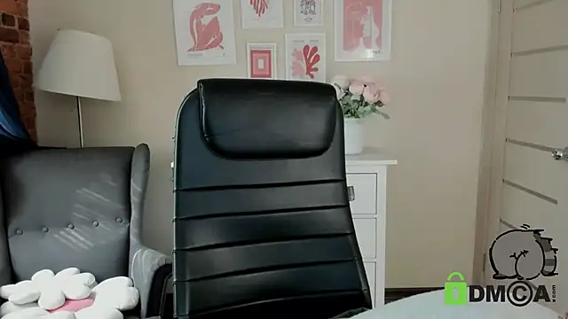 Snapshot of Alina_Mills chatting on 10-03-25, 09:44 Alina Mills online show from 10-03-25, 09:44