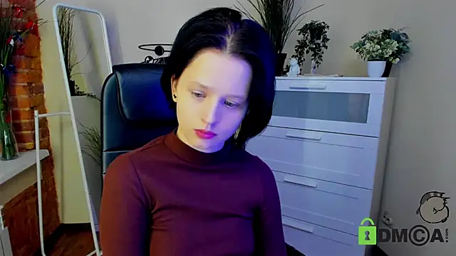 Snapshot of Alina_Mills chatting on 01-17-25, 03:00 Alina Mills online show from 01-17-25, 03:00