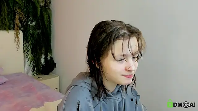 Alina Mills online show from 11-26-25, 10:59