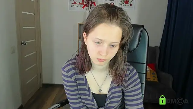 Snapshot of Alina_Mills chatting on 05-16-26, 06:23 Alina Mills online show from 05-16-26, 06:23