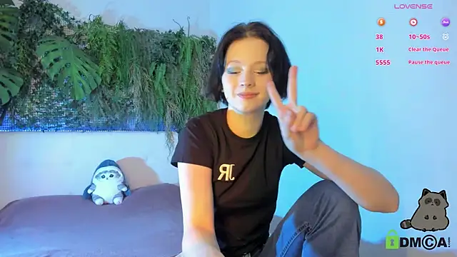 Snapshot of Alina_Mills chatting on 01-24-25, 03:13 Alina Mills online show from 01-24-25, 03:13