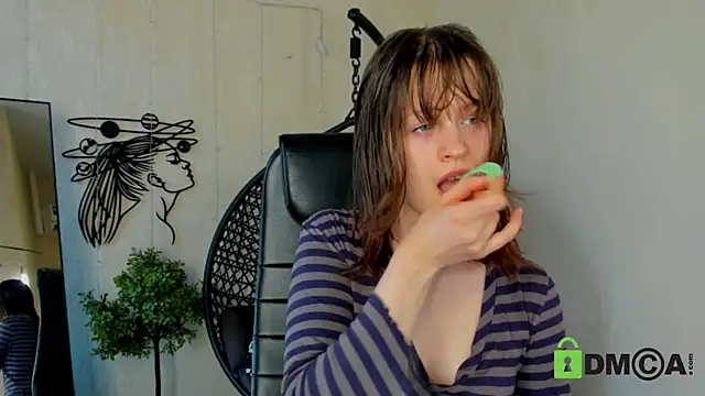 Alina Mills online show from 05-03-26, 02:20