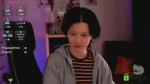 Snapshot of Alina_Mills chatting on 01-02-25, 11:09 Alina Mills online show from 01-02-25, 11:09