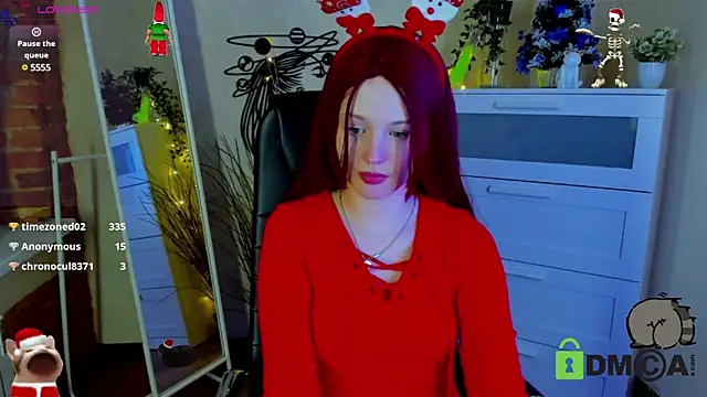 Snapshot of Alina_Mills chatting on 12-25-24, 06:30 Alina Mills online show from 12-25-24, 06:30