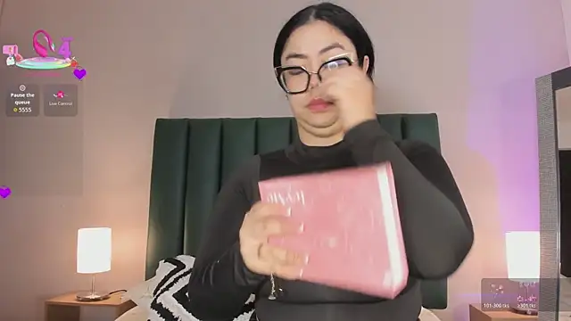 juicy led  online show from 03-28-26, 11:11