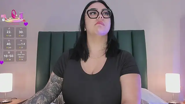 Snapshot of juicy_led_ chatting on 07-16-26, 11:07 juicy led online show from 07-16-26, 11:07