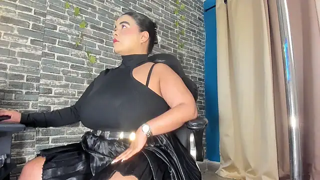 Snapshot of iam_samy_ chatting on 11-25-25, 11:43 iam samy online show from 11-25-25, 11:43