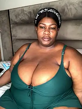Snapshot of bustytitsxxx chatting on 12-04-24, 12:08 bustytitsxxx online show from 12-04-24, 12:08