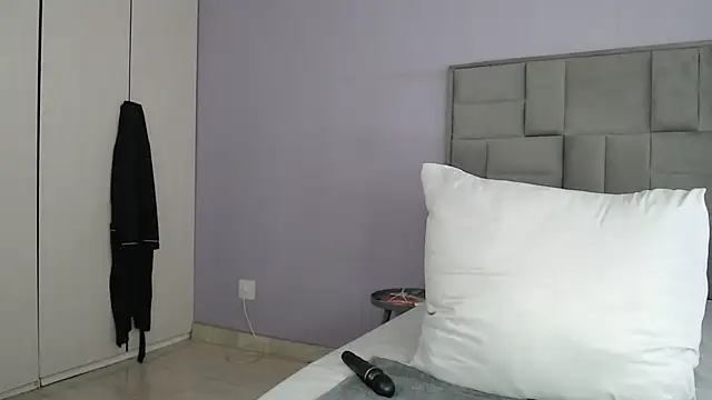 bustytitsxxx online show from 11-26-25, 05:18