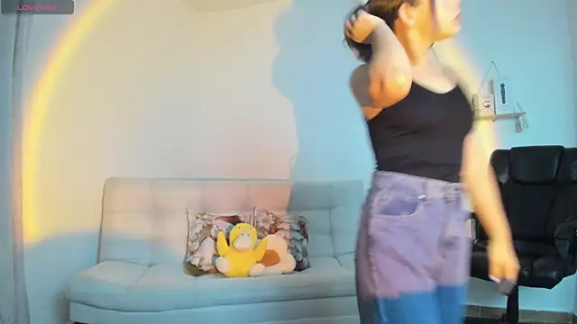 Snapshot of AprilDubois chatting on 12-05-24, 08:06 AprilDubois online show from 12-05-24, 08:06