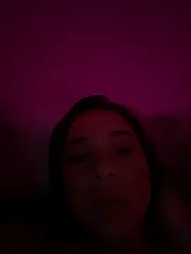 Snapshot of AprilDubois chatting on 10-26-25, 04:46 AprilDubois online show from 10-26-25, 04:46