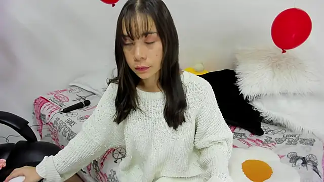 Snapshot of AprilDubois chatting on 02-15-25, 06:55 AprilDubois online show from 02-15-25, 06:55