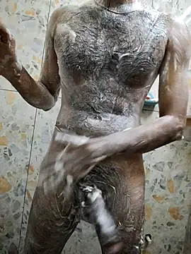Snapshot of hairy_gun chatting on 03-18-25, 02:39 hairy gun online show from 03-18-25, 02:39