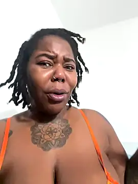 Goddess Nafeesha online show from 12-22-25, 05:51