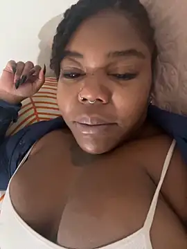 Goddess Nafeesha online show from 11-01-25, 08:41