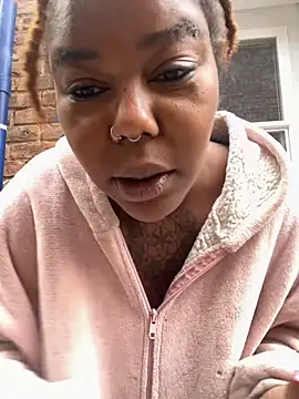 Snapshot of Goddess_Nafeesha chatting on 10-15-25, 07:33 Goddess Nafeesha online show from 10-15-25, 07:33