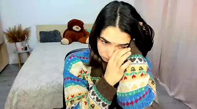 Alexa Dolly12 online show from 01-25-25, 10:08