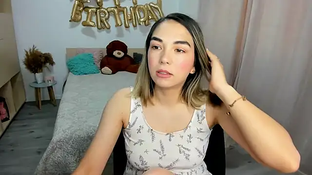 Snapshot of Alexa_Dolly12 chatting on 07-15-26, 08:32 Alexa Dolly12 online show from 07-15-26, 08:32