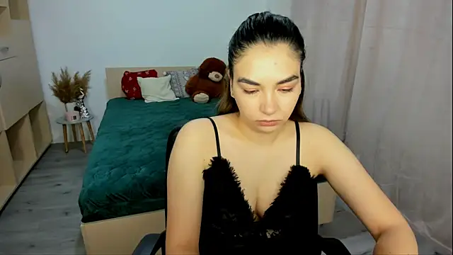 Alexa Dolly12 online show from 12-04-25, 06:56