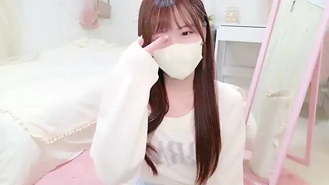 Snapshot of Sayuringo_ chatting on 03-05-25, 11:06 Sayuringo  online show from 03-05-25, 11:06