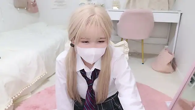 Snapshot of Sayuringo_ chatting on 01-23-25, 04:48 Sayuringo  online show from 01-23-25, 04:48
