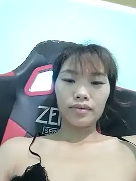 Snapshot of Lonalysexy chatting on 06-14-26, 06:25 Lonalysexy online show from 06-14-26, 06:25