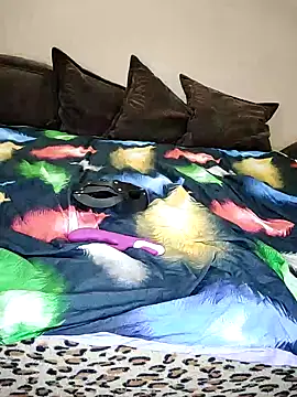 vika2323 online show from 03-16-25, 06:23