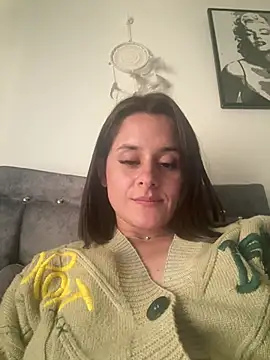 Alice milf  online show from 06-25-26, 07:19