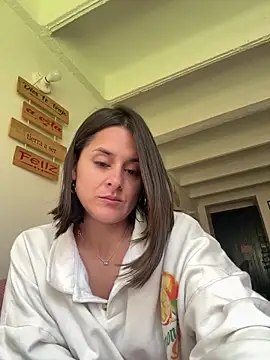 Snapshot of Alice_milf_ chatting on 02-04-26, 03:40 Alice milf online show from 02-04-26, 03:40