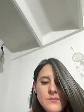Alice milf  online show from 05-30-26, 12:33