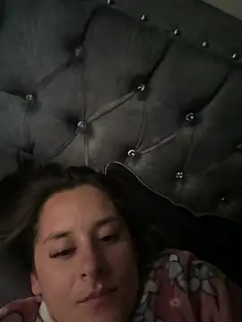 Alice milf  online show from 05-16-26, 12:37
