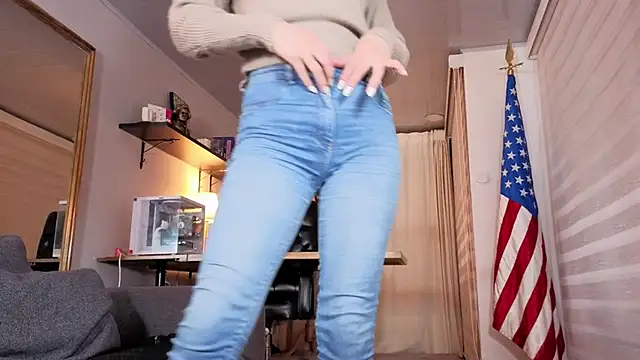 Alice milf  online show from 10-10-25, 09:10