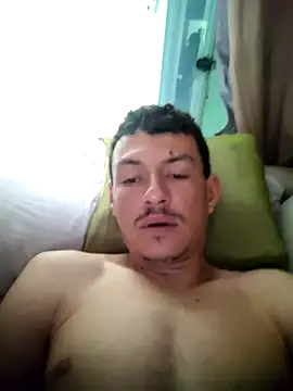 Snapshot of jhomgostosomg chatting on 11-16-25, 01:38 jhomgostosomg online show from 11-16-25, 01:38