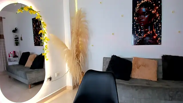 chantall smith online show from 10-02-25, 01:36