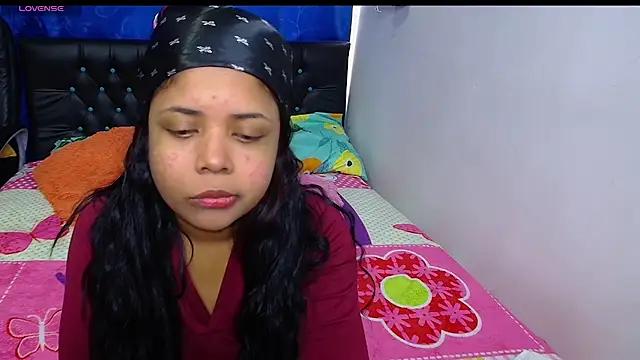Snapshot of Melikasweetz chatting on 05-26-26, 04:38 Melikasweetz online show from 05-26-26, 04:38