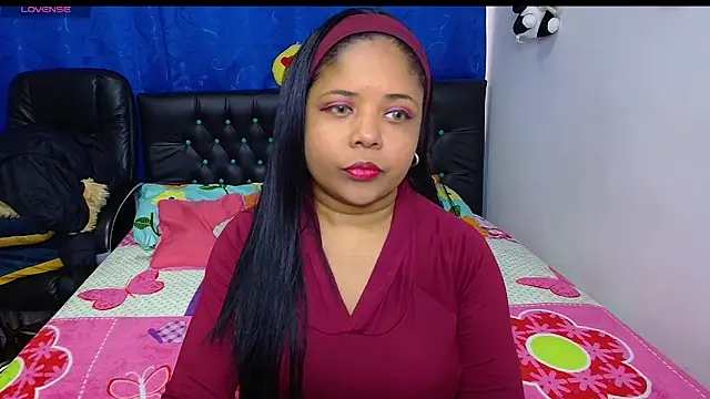 Snapshot of Melikasweetz chatting on 05-19-26, 03:41 Melikasweetz online show from 05-19-26, 03:41