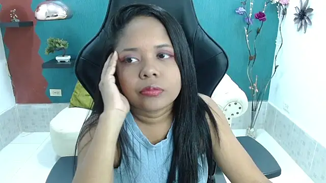 Melikasweetz online show from 02-28-25, 01:14