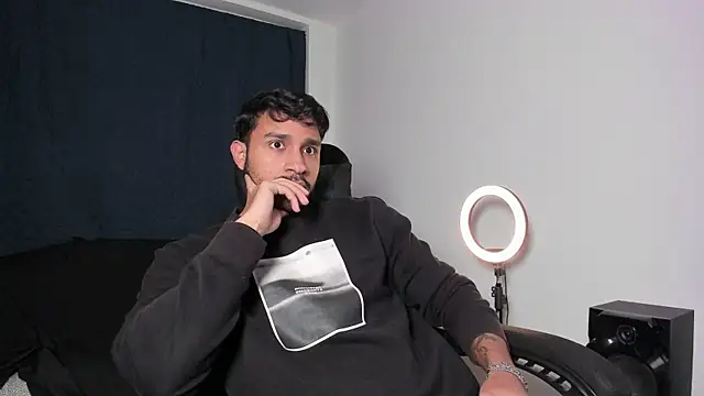 JayMarcos  online show from 01-10-26, 04:08