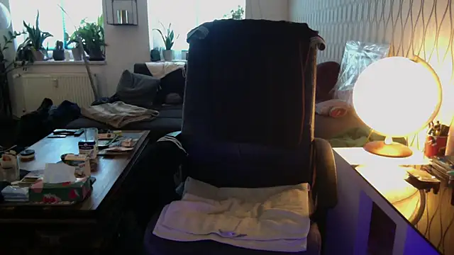tomz0819 online show from 07-16-26, 11:40