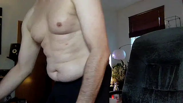 tomz0819 online show from 09-27-25, 12:33