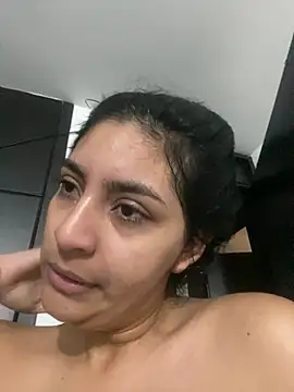 Snapshot of cloe_small chatting on 03-02-25, 01:26 cloe small online show from 03-02-25, 01:26