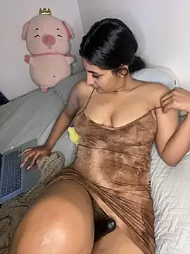 Snapshot of cloe_small chatting on 02-23-25, 11:47 cloe small online show from 02-23-25, 11:47