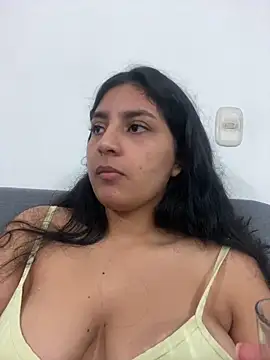 Snapshot of cloe_small chatting on 02-27-25, 05:29 cloe small online show from 02-27-25, 05:29