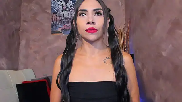 Snapshot of emma-hiill chatting on 09-12-25, 08:19 emma-hiill online show from 09-12-25, 08:19