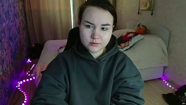 Jenny Fox online show from 03-12-26, 04:07