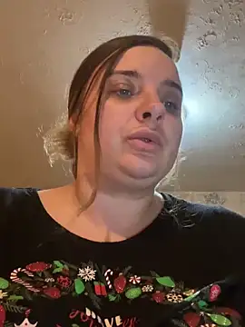 Snapshot of lairarose chatting on 12-28-24, 12:47 lairarose online show from 12-28-24, 12:47